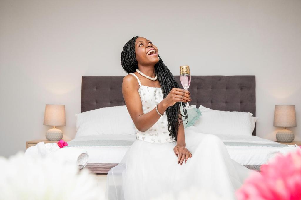 Guest celebrating at Mereke Manor